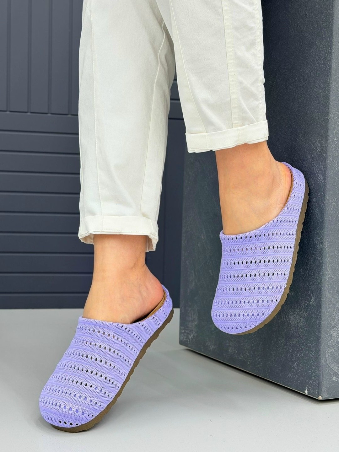 женские тапочки,,закрытые тапочки,вязаные тапочки,домашние тапочки женские