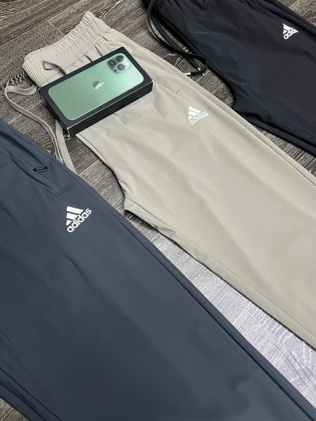 брюки спортивные adidas m cg tp1,штаны adidas essentials мужской,спортивные штаны мужские adidas,спортивные брюки adidas,спортивные штаны для мужчин