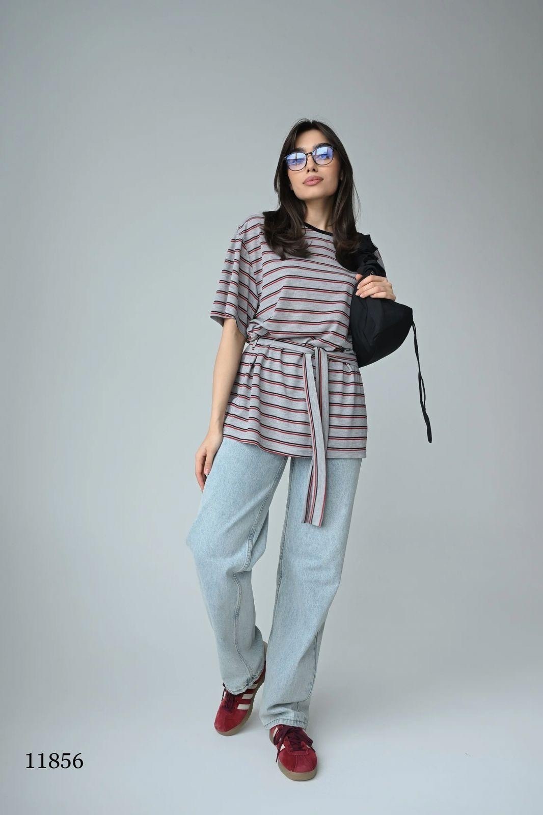 джемпер оверсайз,оригинальный джемпер,джемпер,трикотажный джемпер оверсайз,брюки модные