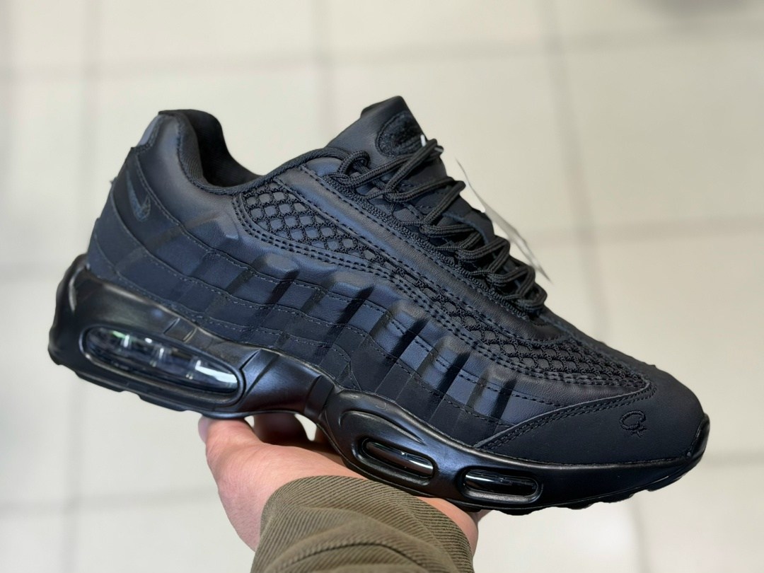 кроссовки nike air max 95,мужские кроссовки nike air max 95,nike air max 95,nike air max 95 essential,nike air max 95 triple black