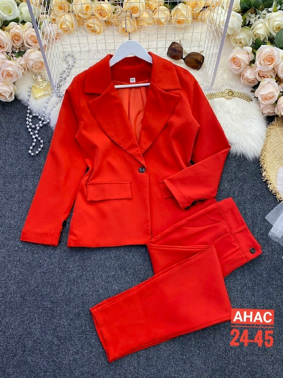 костюм брючный классический olya stoff,брючный костюм dilana vip 1942 красный,брючный костюм vilena 646 красный,брючные костюмы bezko,брючный костюм vilena 694 красный