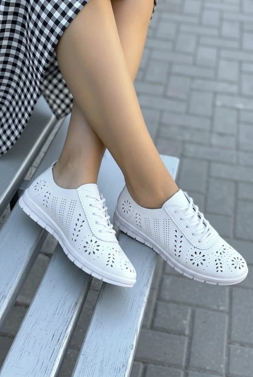,кроссовки женскиe,женские белые кроссовки,мокасины с перфорацией, женская