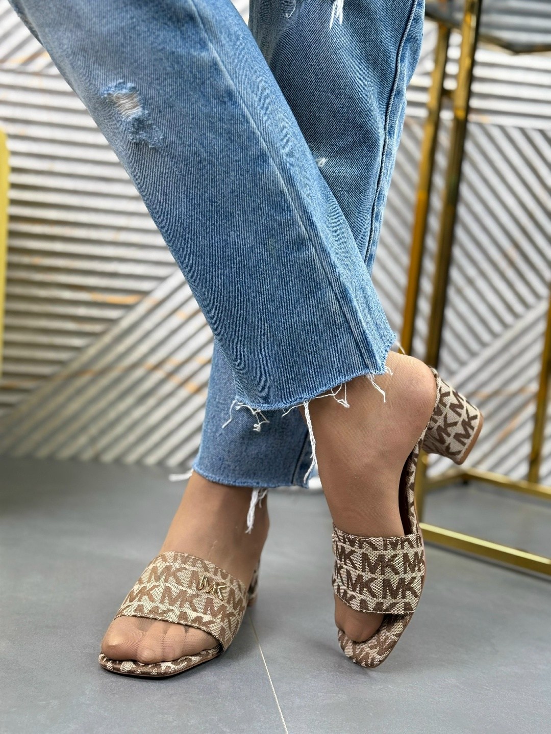 ,босоножки на каблуках,модные сандалии,женские сандалии,женская