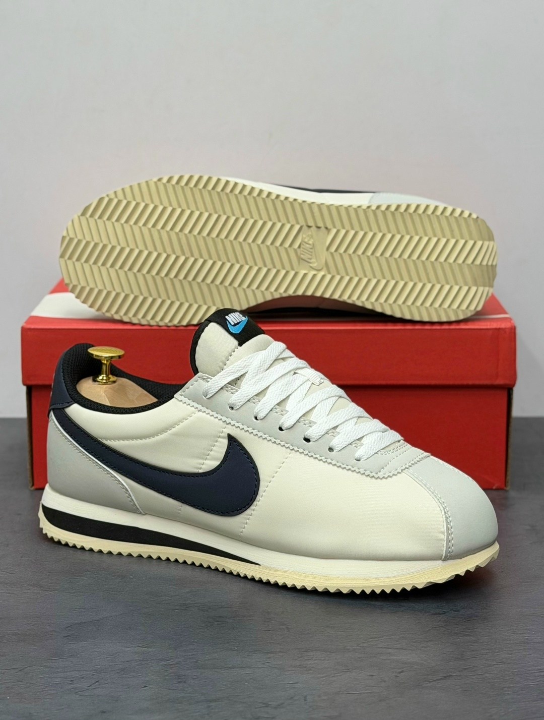 кроссовки nike cortez,nike classic cortez,nike cortez,classic cortez leather nike,nike cortez white