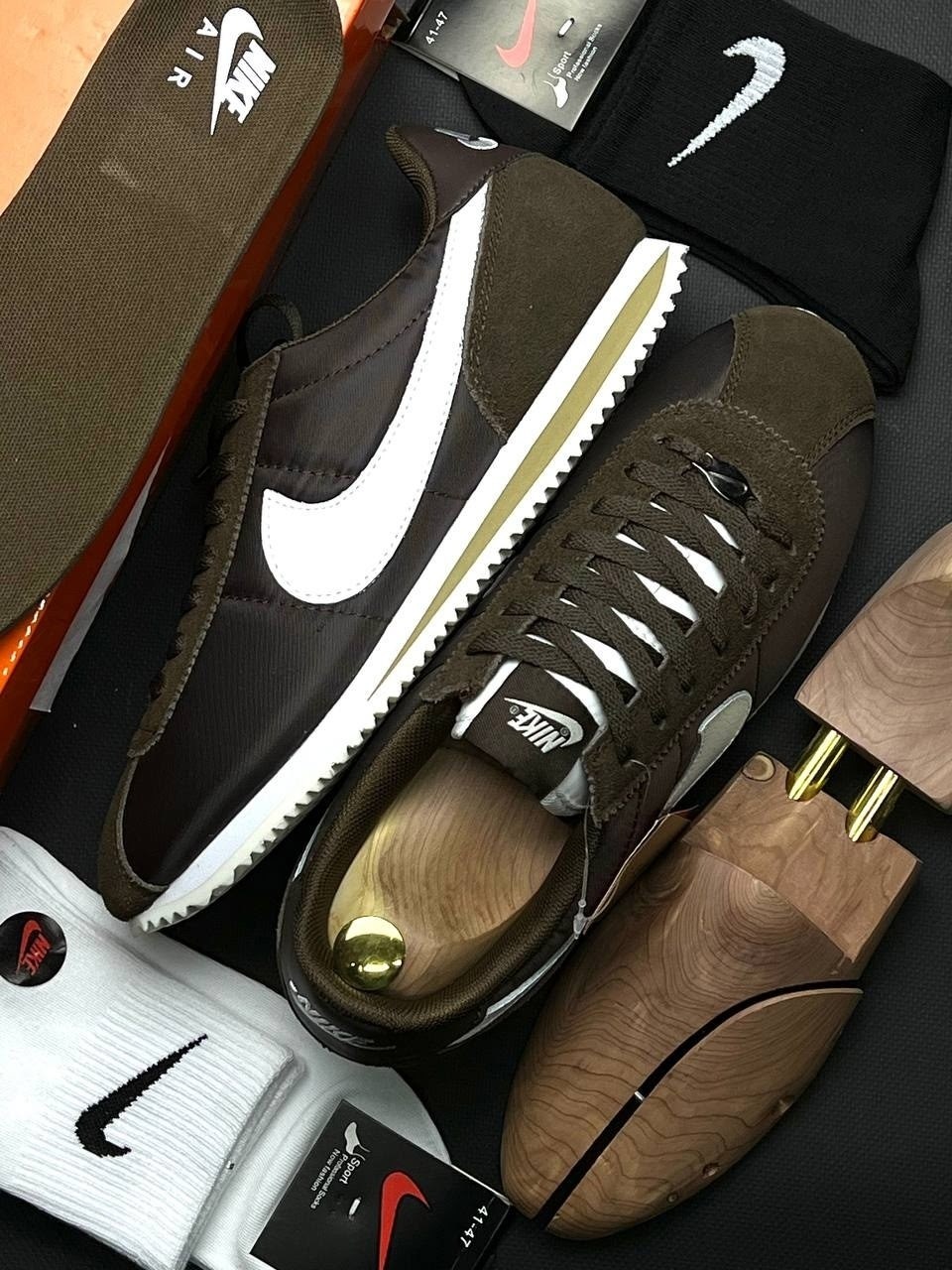 кроссовки nike classic cortez,кроссовки nike classic cortez leather,кроссовки cortez nike,кроссовки мужские nike cortez,кроссовки cortez nike коричневый