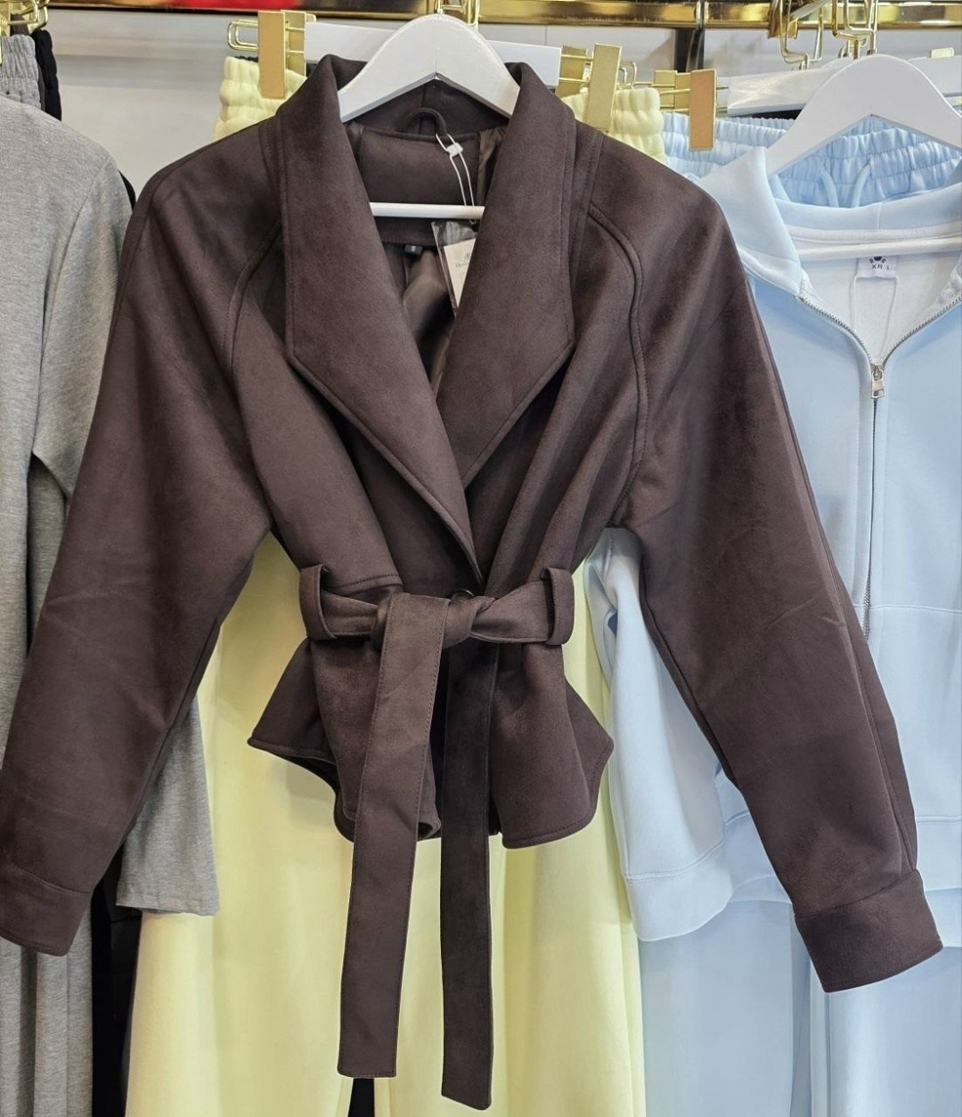 тренч пальто,пальто с поясом,женское пальто,кардиган,замшевая куртка