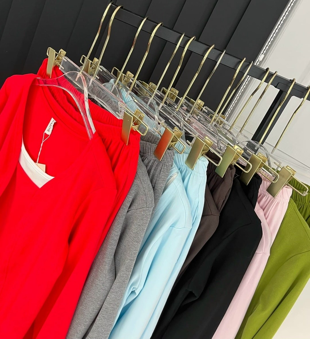 комплект костюм,костюм тройка женский,женские костюмы,спортивные костюм,спортивные костюмы женские