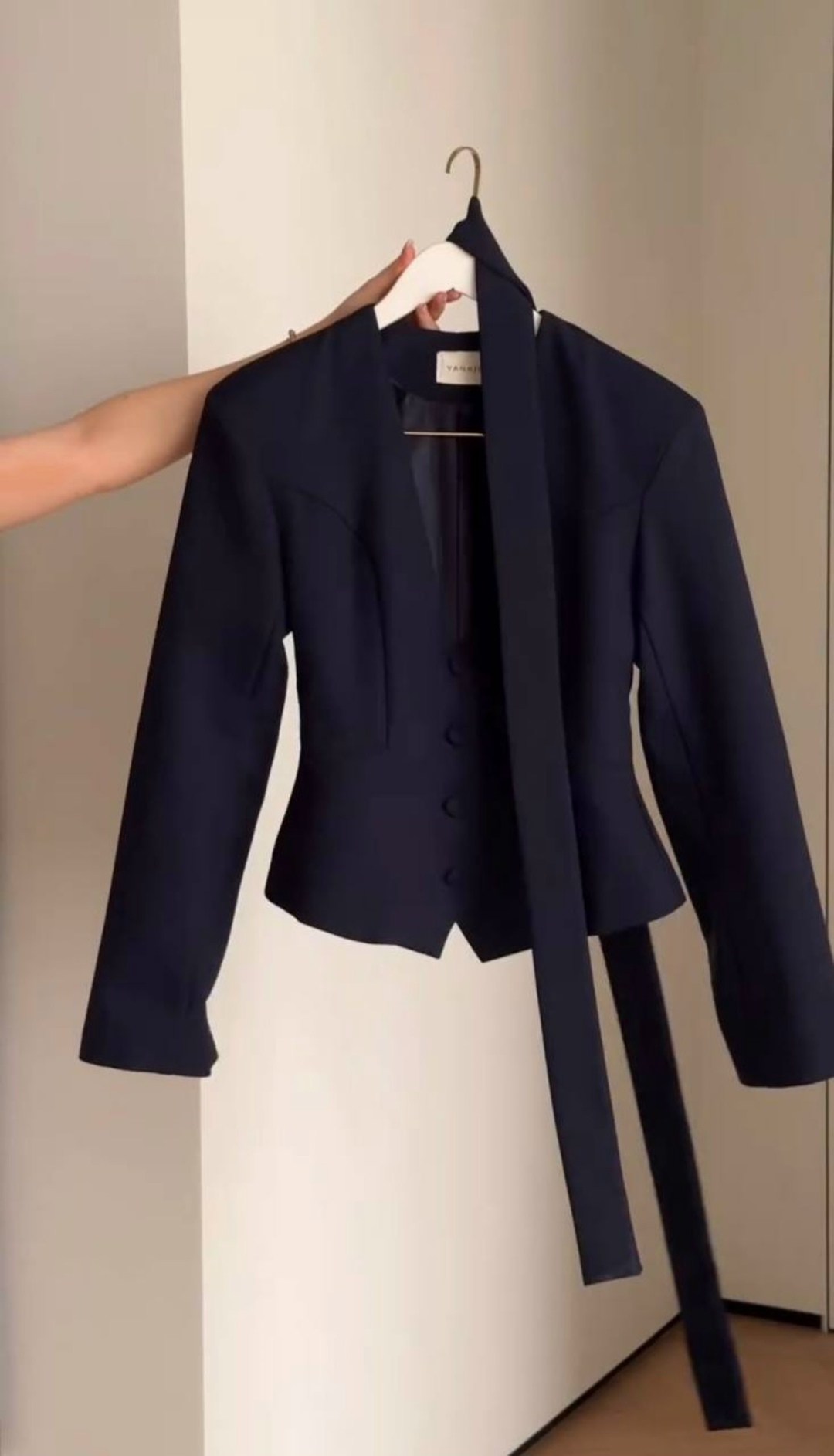 жакет,пиджак,пиджак приталенный серый,женский пиджак,жакет приталенный