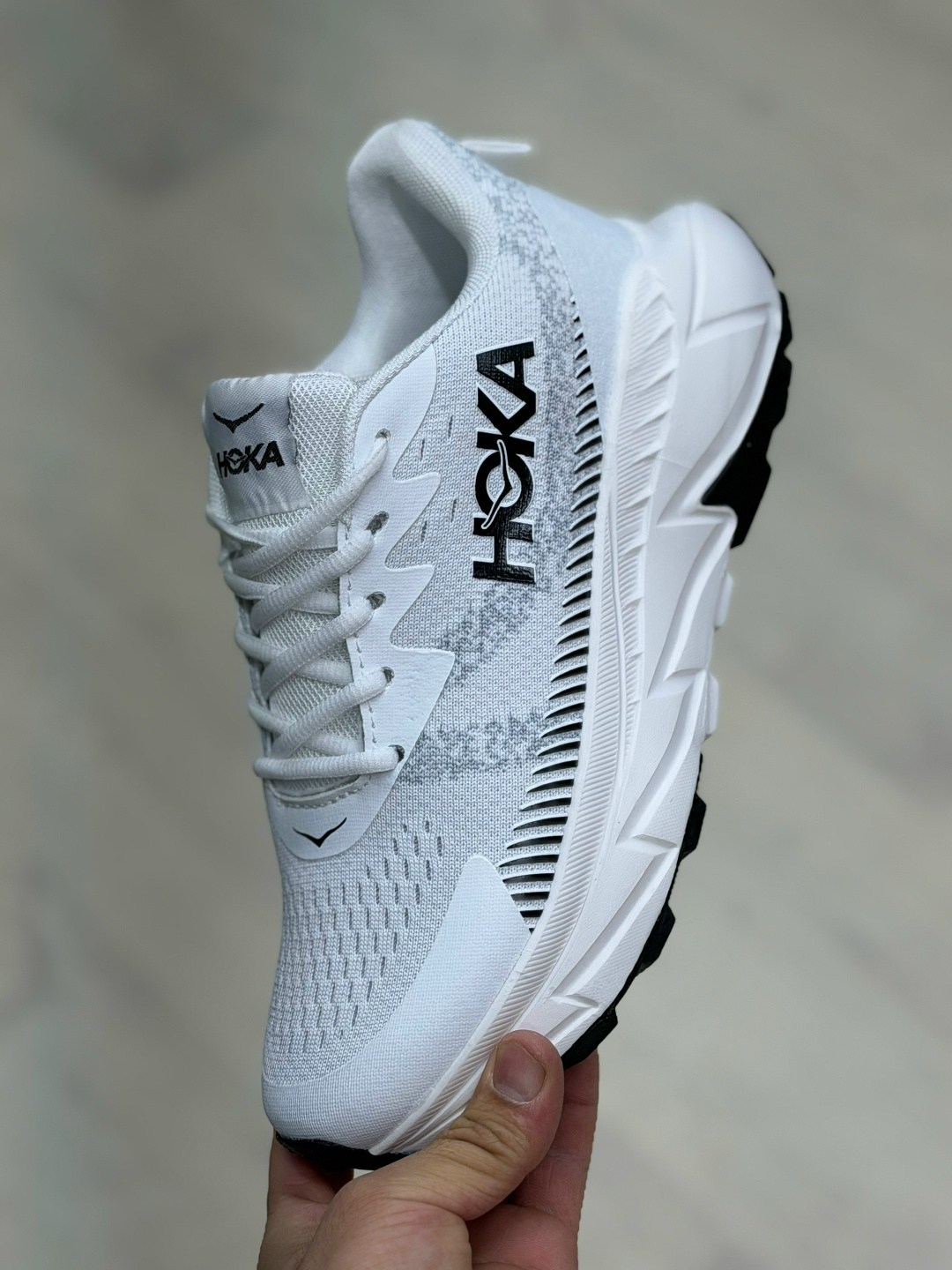 кроссовки hoka one one,кроссовки hoka,кроссовки,кроссовки мужские hoka,хока кроссовки