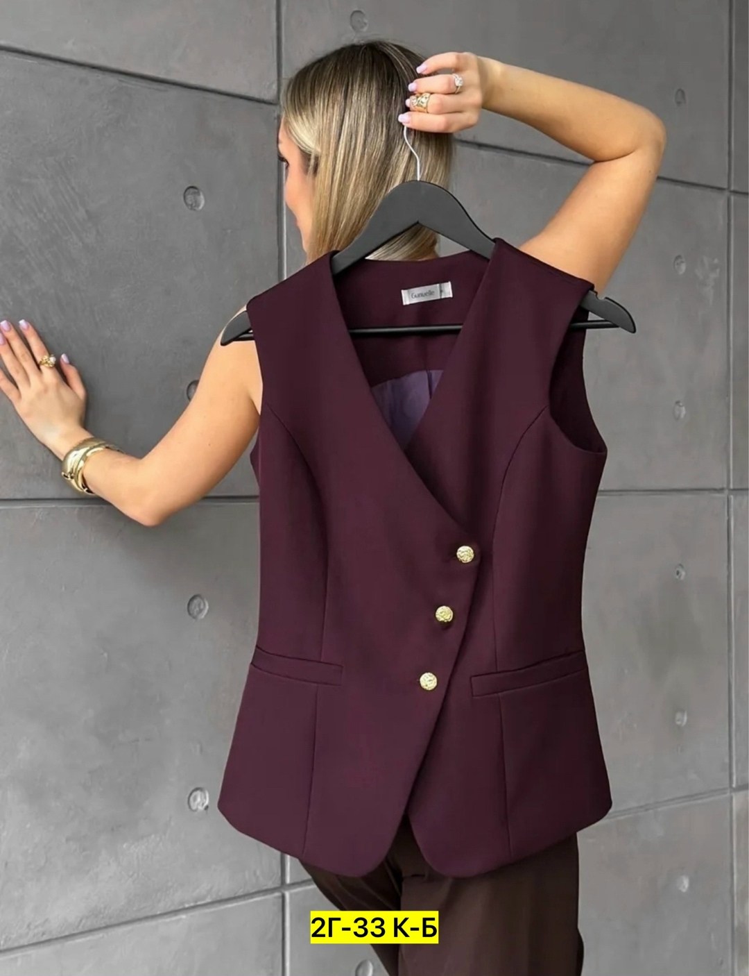 жилет для женщин,жилетка женская,жилет женский,жилет приталенный,бордовая жилетка женская