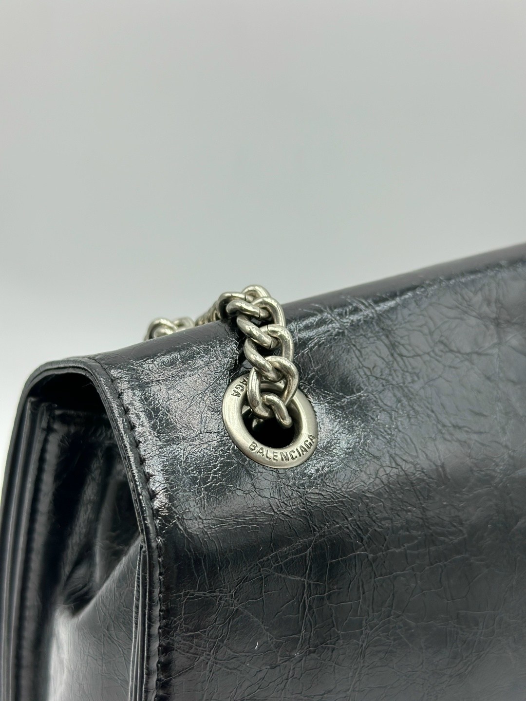 сумка balenciaga 30х16 натуральная кожа,сумка баленсиага багет,сумка crush medium chain bag 'black' balenciaga,сумка женская balenciaga,сумка balenciaga 30х16 натуральная кожа реплика