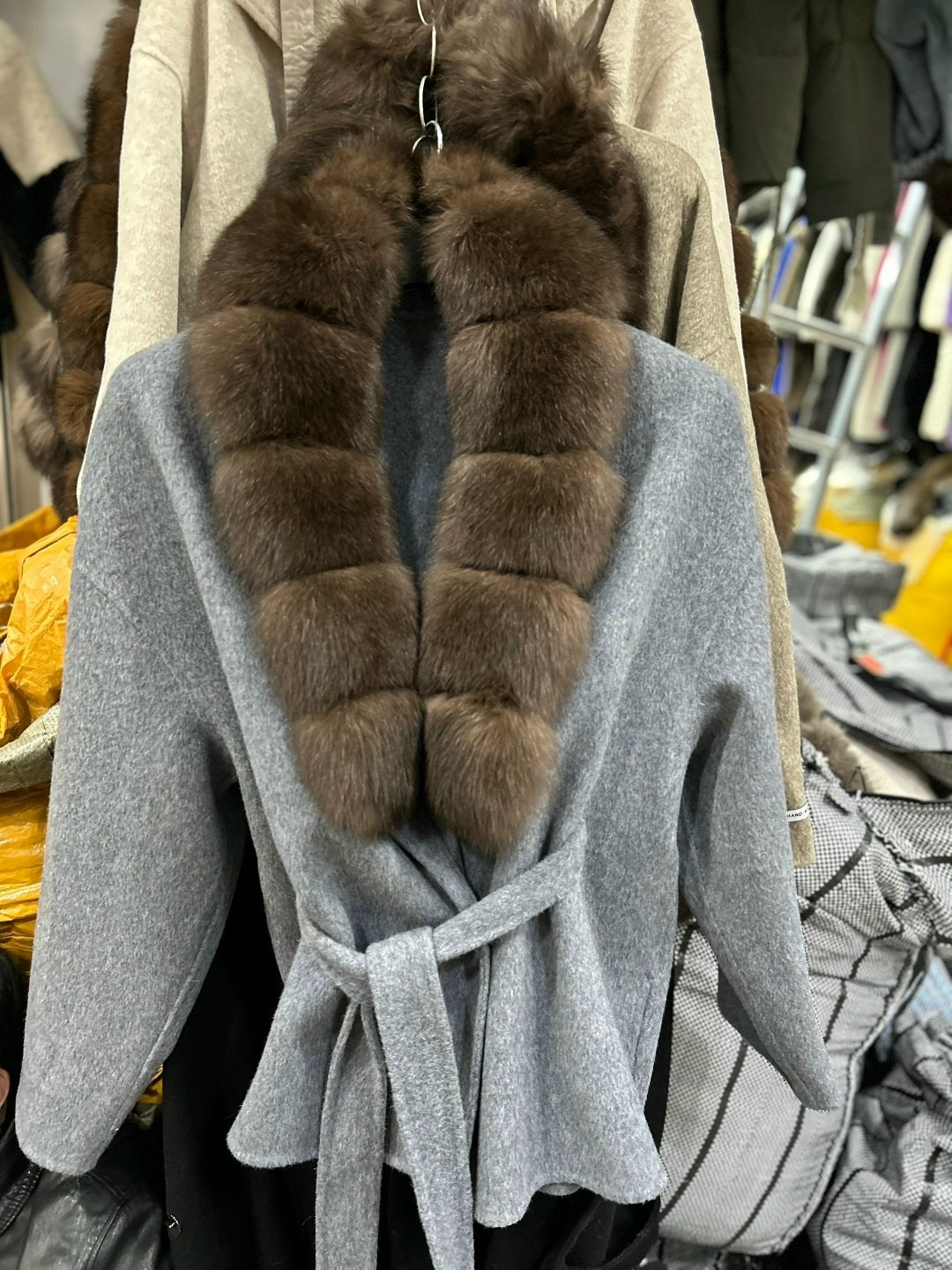 пальто кашемировое с мехом финского песца модель кимоно,пальто шерстяное с мехом соболя stone,пальто кашемировое с мехом песца,пальто шерстяное с мехом соболя stone yana kraft brand,женское пальто с н