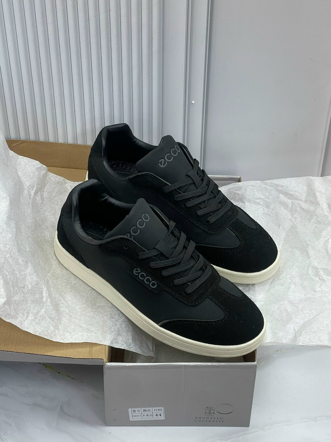 ,кроссовки ecco,ecco кроссовки мужские,мужская  кроссовки,ecco кеды