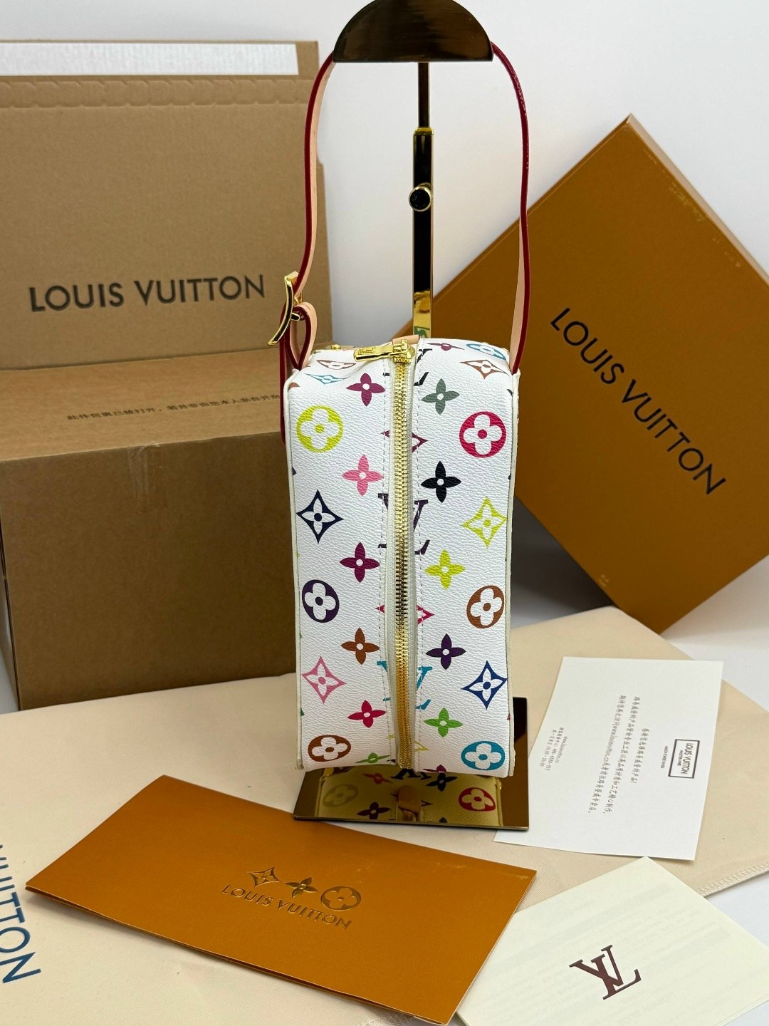 сумка женская louis vuitton,сумка louis vuitton,белая ручная сумка louis vuitton,louis vuitton сумка на плечо,louis vuitton сумка шоппер белый