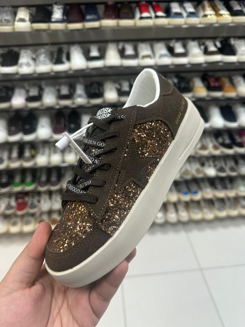 ,кроссовки golden goose с пайетками на платформе,кеды golden goose,обуви,голден гус кеды