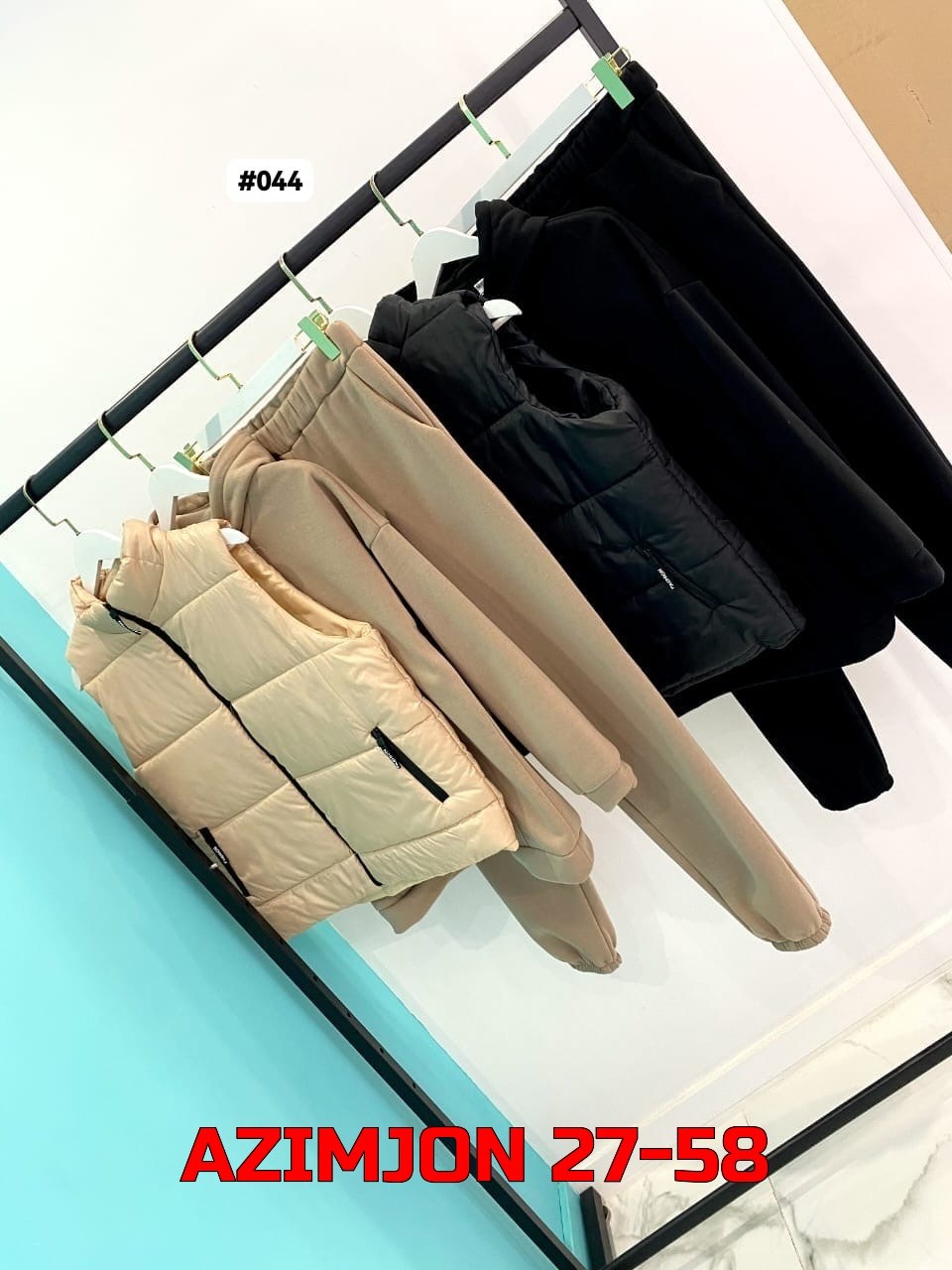 женский теплый спортивный костюм с жилеткой,костюм женский тройка,спортивный женский костюм тройка,костюм женский спортивный тройка с жилетом утепленный,костюм тройка женский с жилетом спортивный