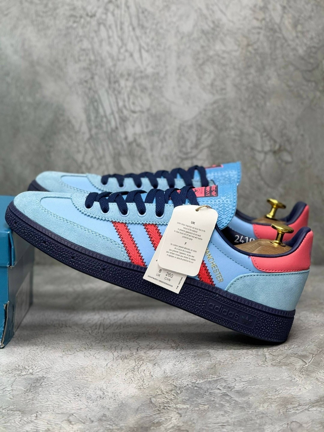 кроссовки adidas manchester spezial x c.p. company,кроссовки spezial c p company manchester adidas,кроссовки c.p. company x adidas manchester blue,кеды кроссовки adidas spezial c p company manchester,