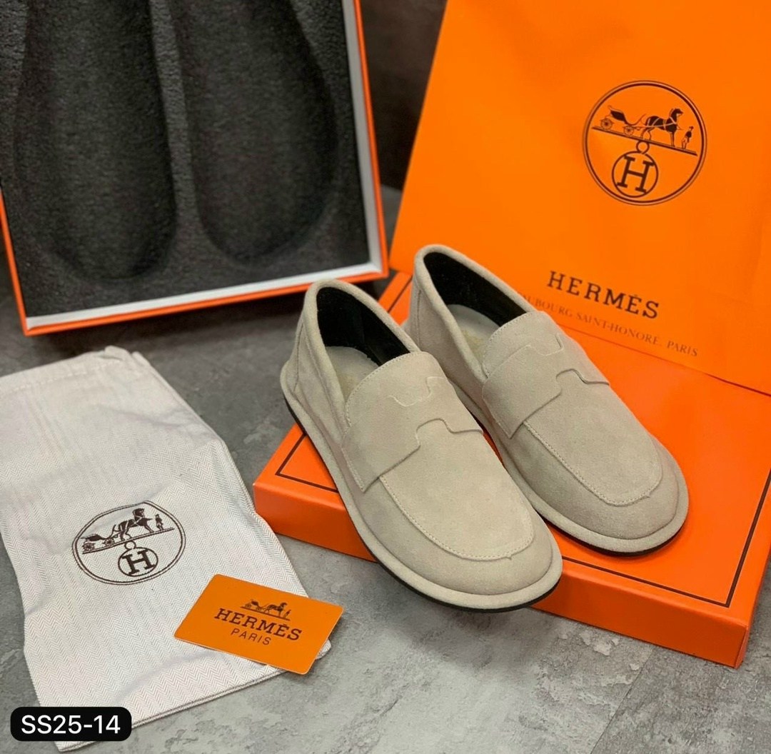 ,hermes лоферы,мокасины эрмес,мокасины мужские,женские лоферы hermes paris a113173 замшевые чёрные