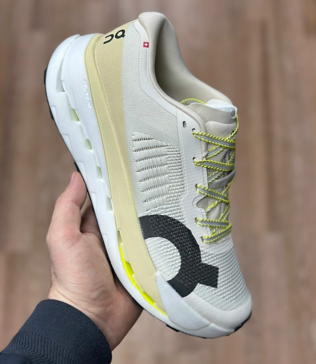 кроссовки on cloudmonster белый,on cloudmonster кроссовки,кроссовки on,кроссовки женскиe,спортивная