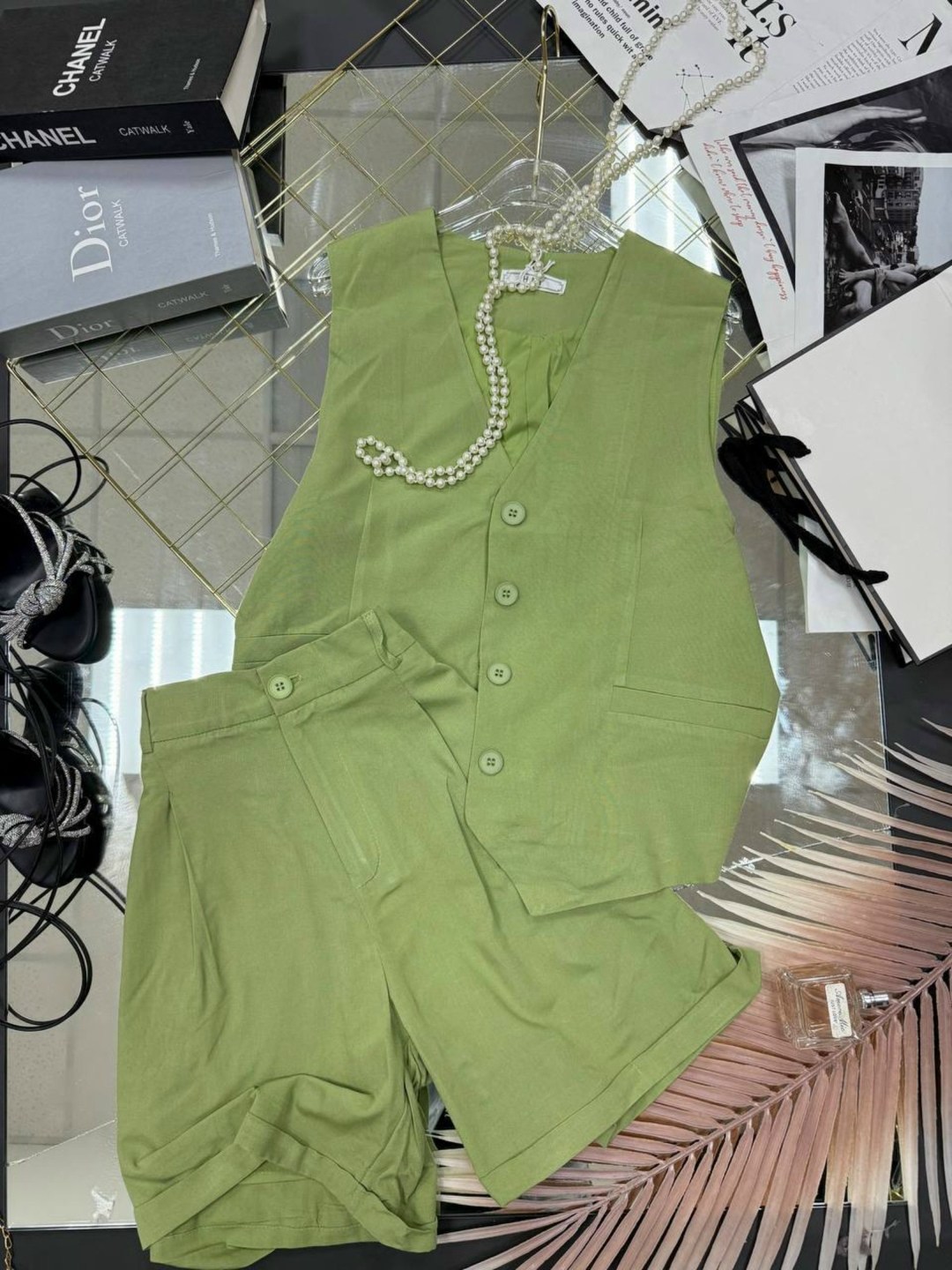 летние костюмы,женские летние костюмы,костюм жилет,костюм шорты и жилет,комплект из жилета