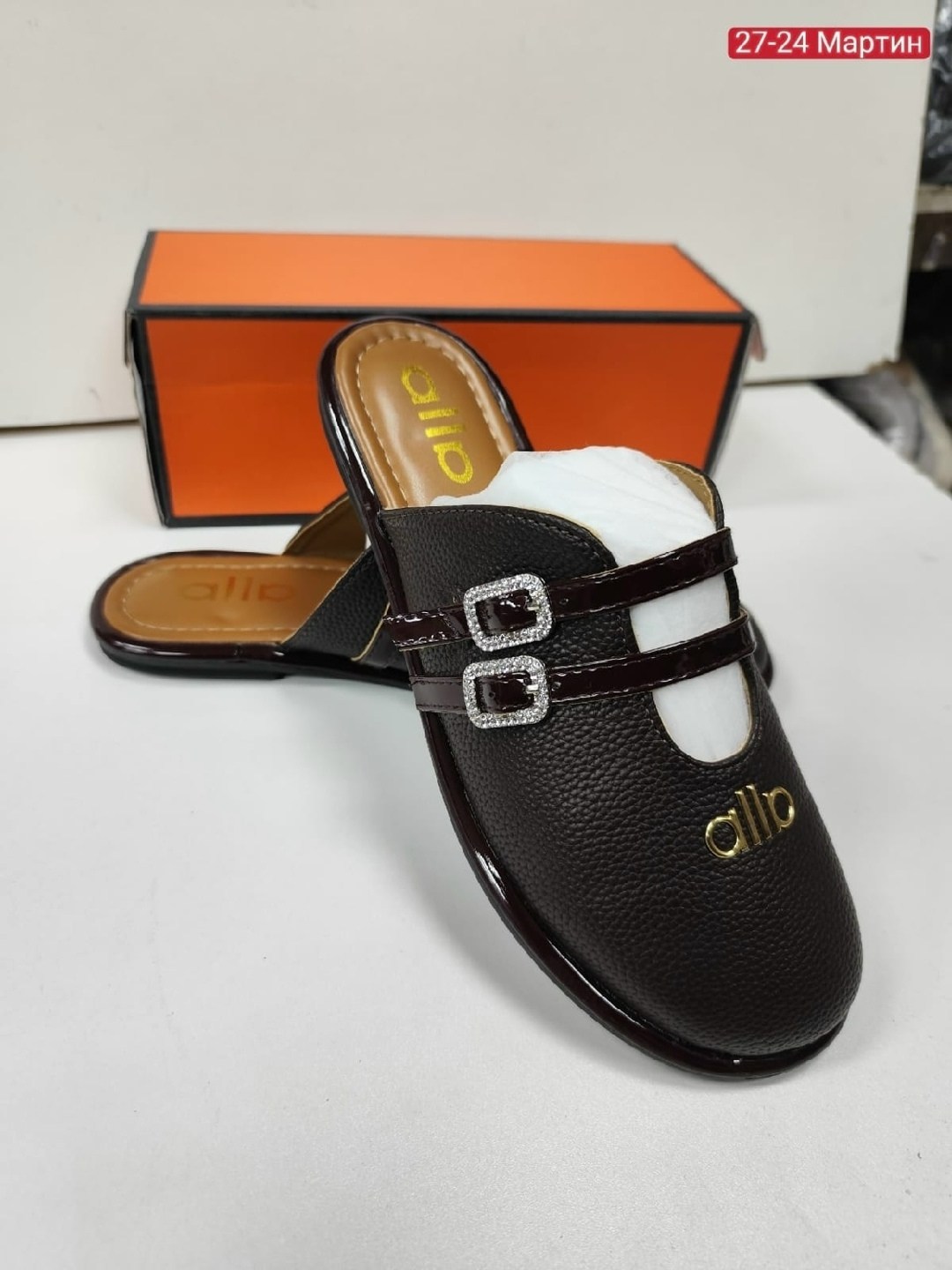 ,женские шлепанцы,модные шлепанцы,кожаные шлепанцы,модные тапочки