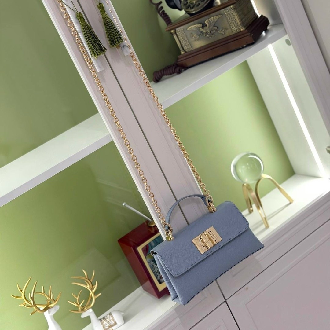 сумка furla,женская сумка furla,сумки фурла,сумка furla 1927,розовая сумка