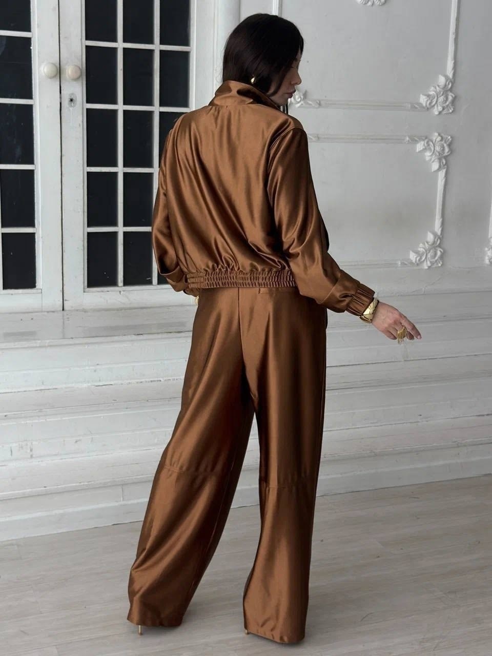 атласный костюм,брючный атласный костюм,атласный костюм вечерний,атласный костюм женский,шелковый костюм