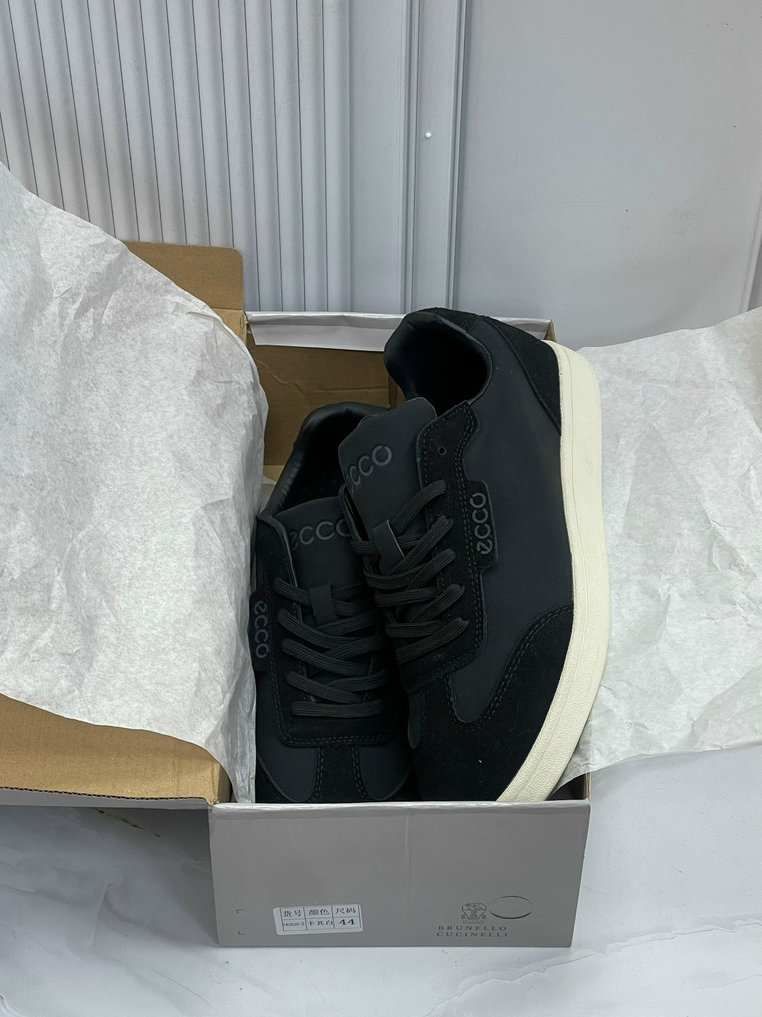 ,кроссовки ecco,ecco кроссовки мужские,мужская  кроссовки,ecco кеды