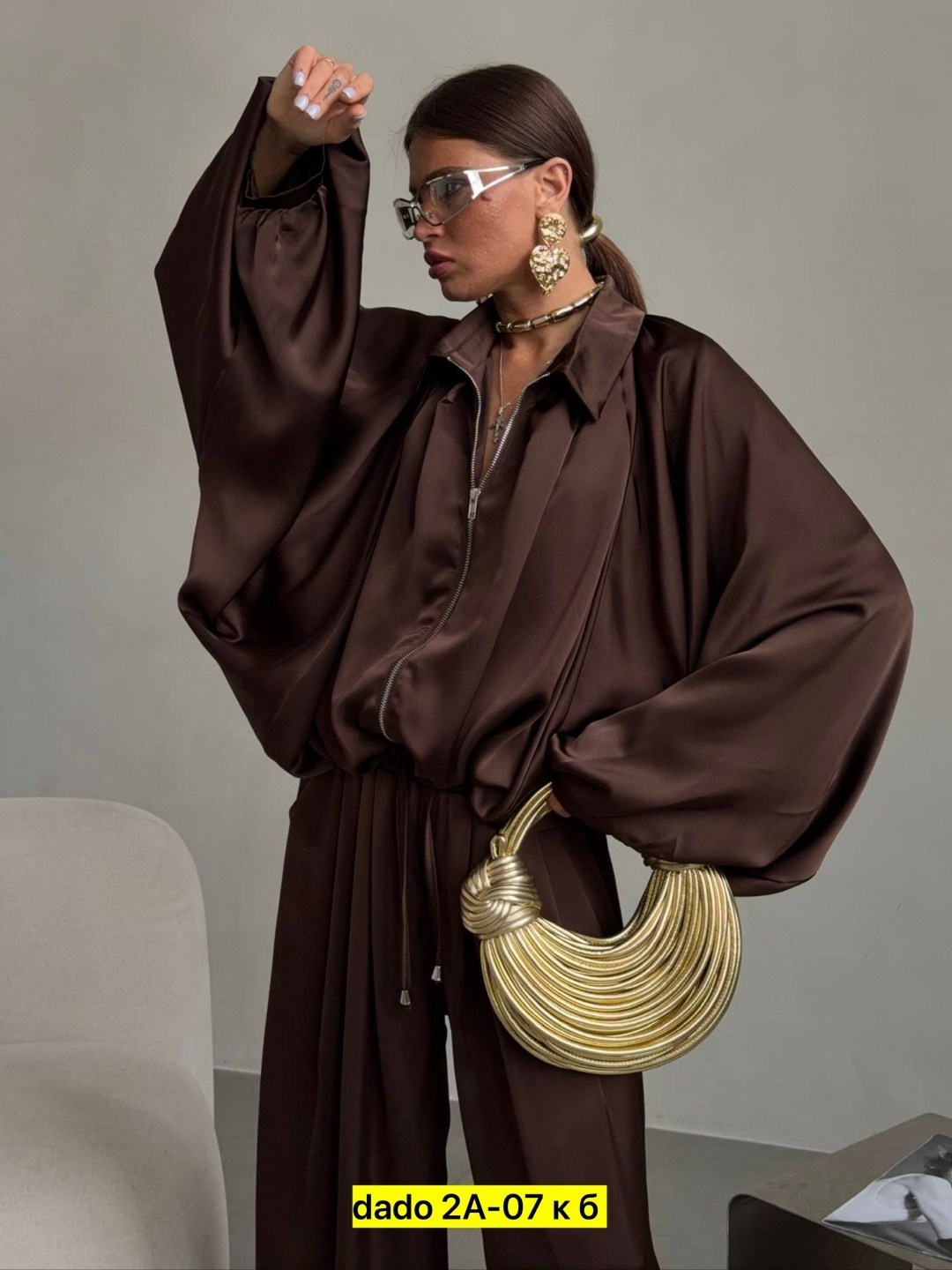 брючный атласный костюм,брючный костюм,шелковый костюм,костюм брючный шелковый,шелковый костюм женский