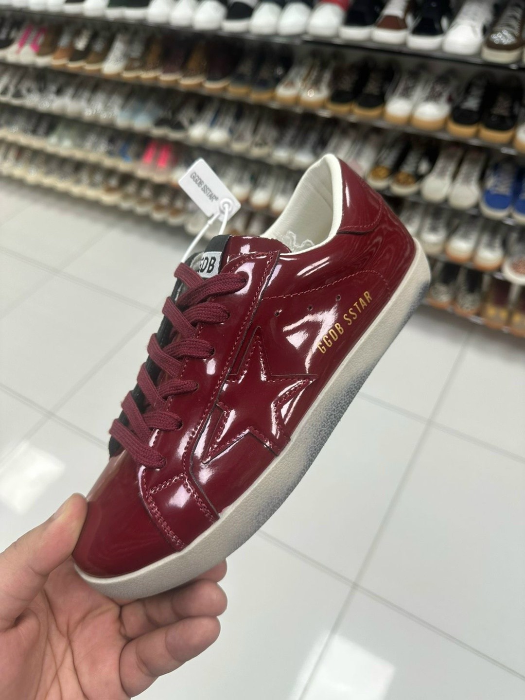 golden goose лаковые кроссовки с пайетками,,кеды golden goose,женская ,кеды голден гус лакированные