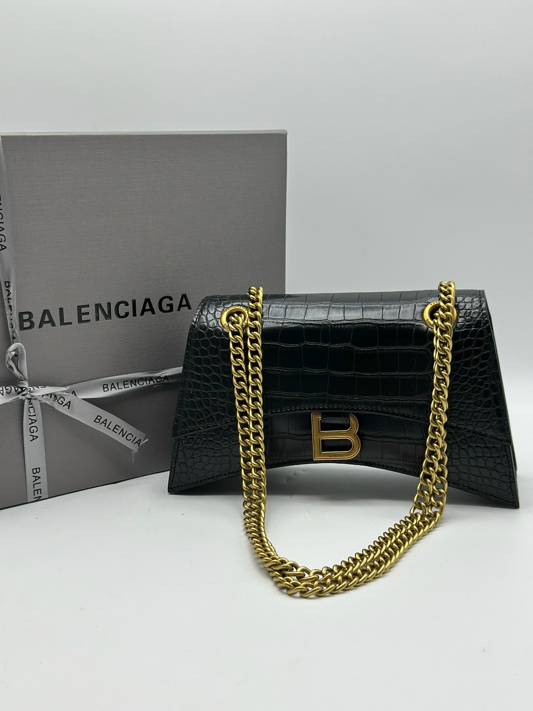 сумка balenciaga,balenciaga сумка на плечо,balenciaga сумка женская,сумки баленсиага женские через плечо,сумка баленсиага бежевая