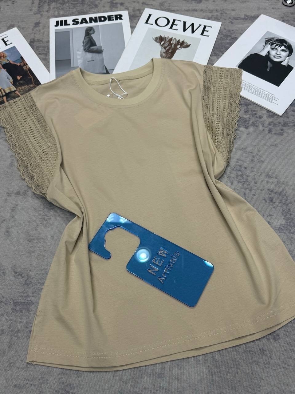 футболка с кружевами,футболка с кружевом женская,базовая футболка женская с кружевом,кружевная футболка,футболки женская