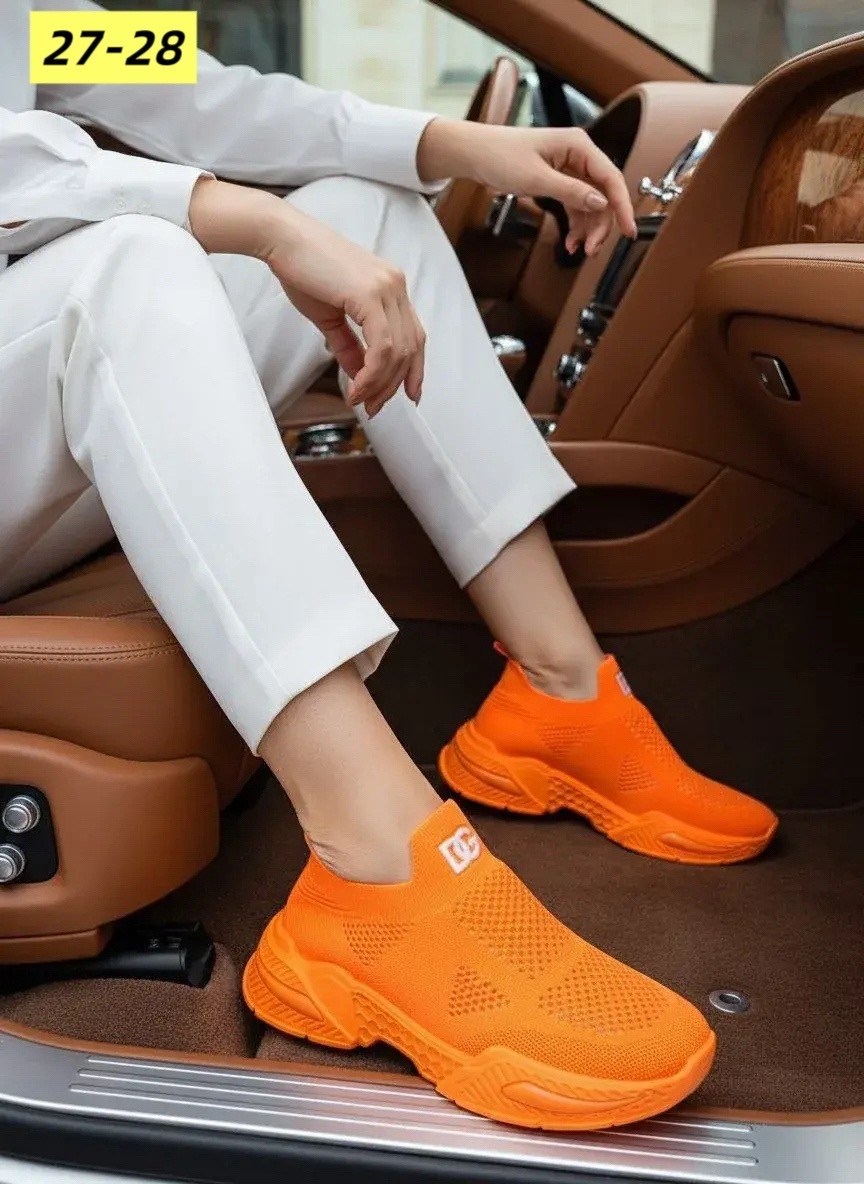 оранжевые кроссовки,кроссовки женскиe, спортивная,кроссовки яркие,женская