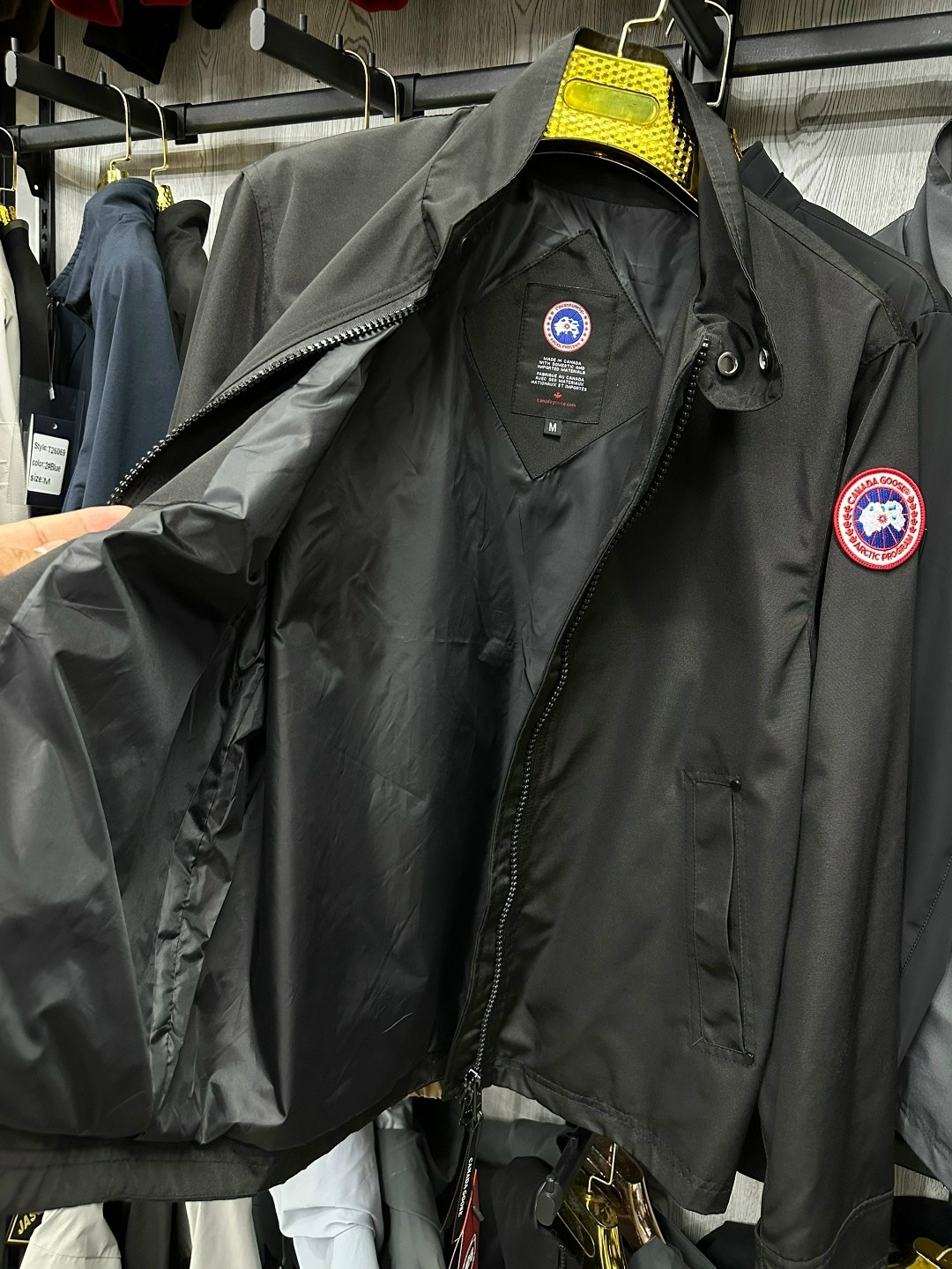 легкая куртка,куртка,куртка canada goose,bomber jacket