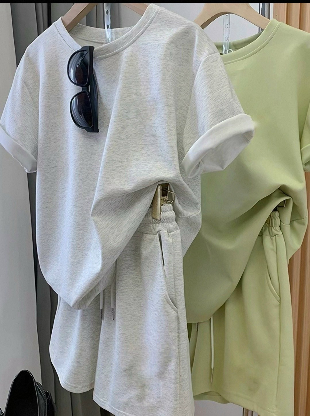 одежда комплект,комплект одежды женские,повседневный костюм,модные комплекты,комплект футболки