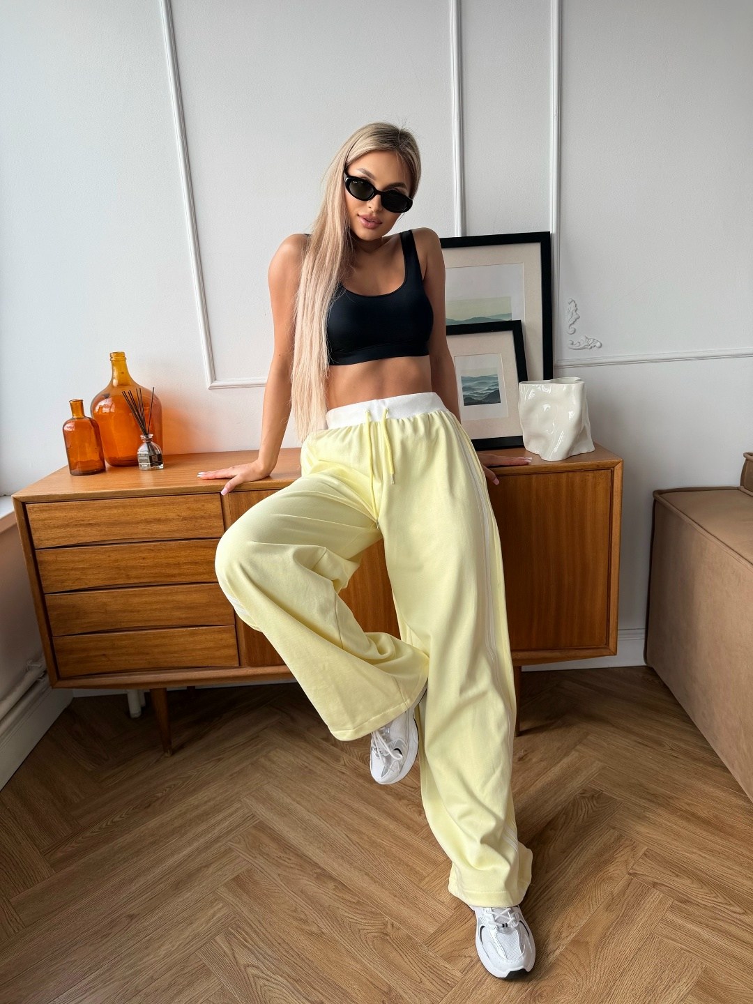 брюки спортивные,спортивные штаны,брюки модные,широкие штаны,комбинированные брюки