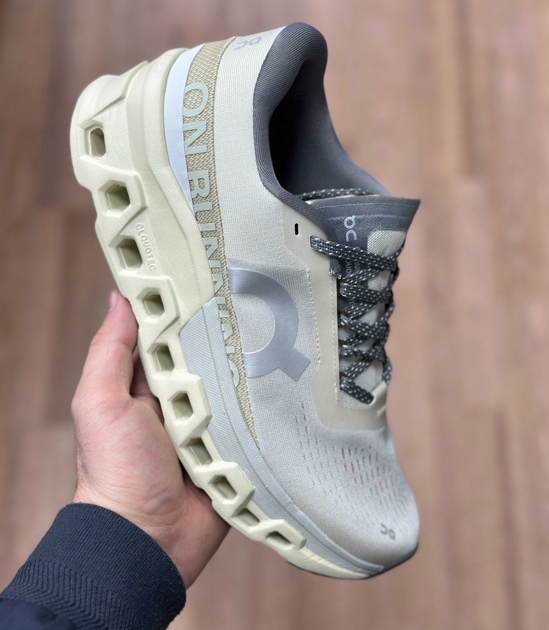 кроссовки on cloudmonster белый,on cloudmonster кроссовки,кроссовки on,кроссовки женскиe,спортивная