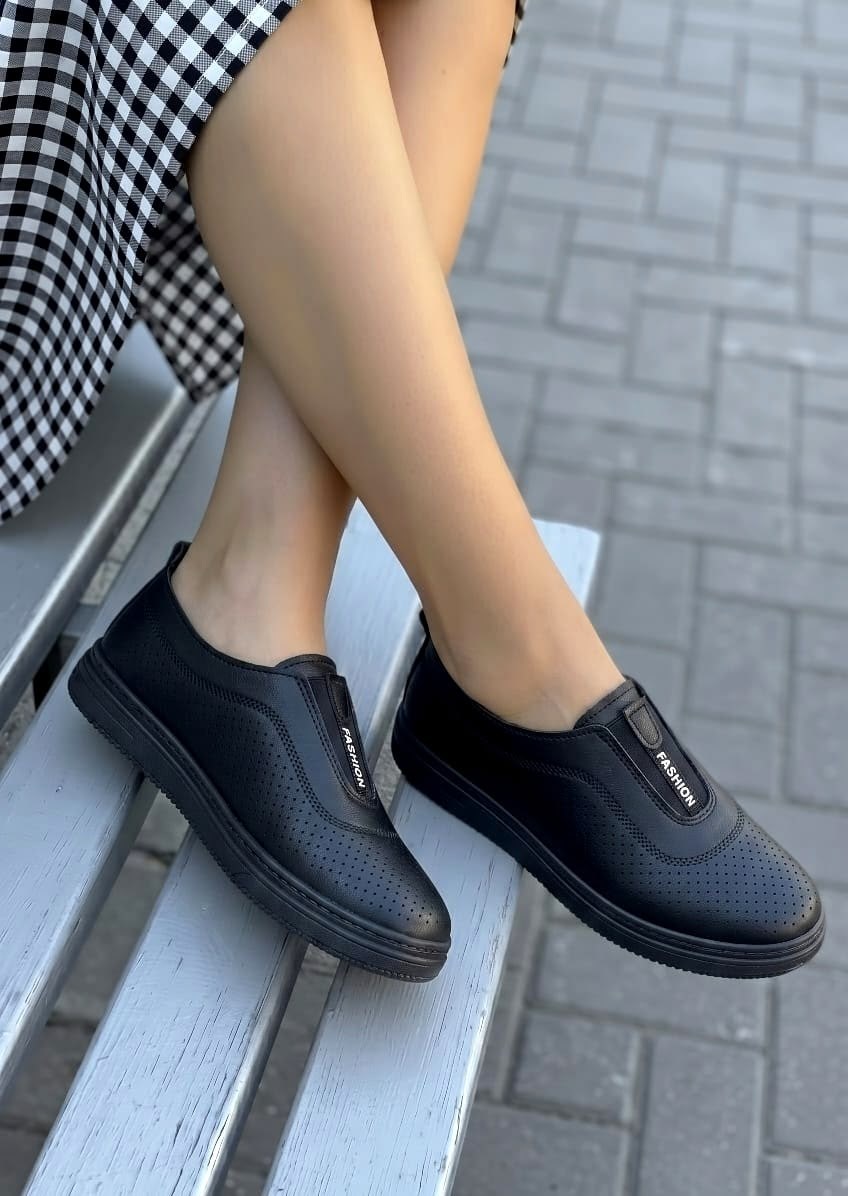 ,слипоны женские,белые слипоны,слипоны пазолини слипоны женские,женская