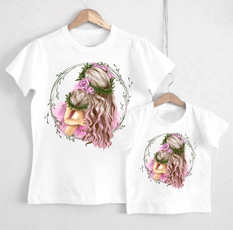 футболка для мамы и дочки,футболка для мамы,принт на футболку мама с дочкой,футболки мама и дочь,футболки с принтом мама и дочка