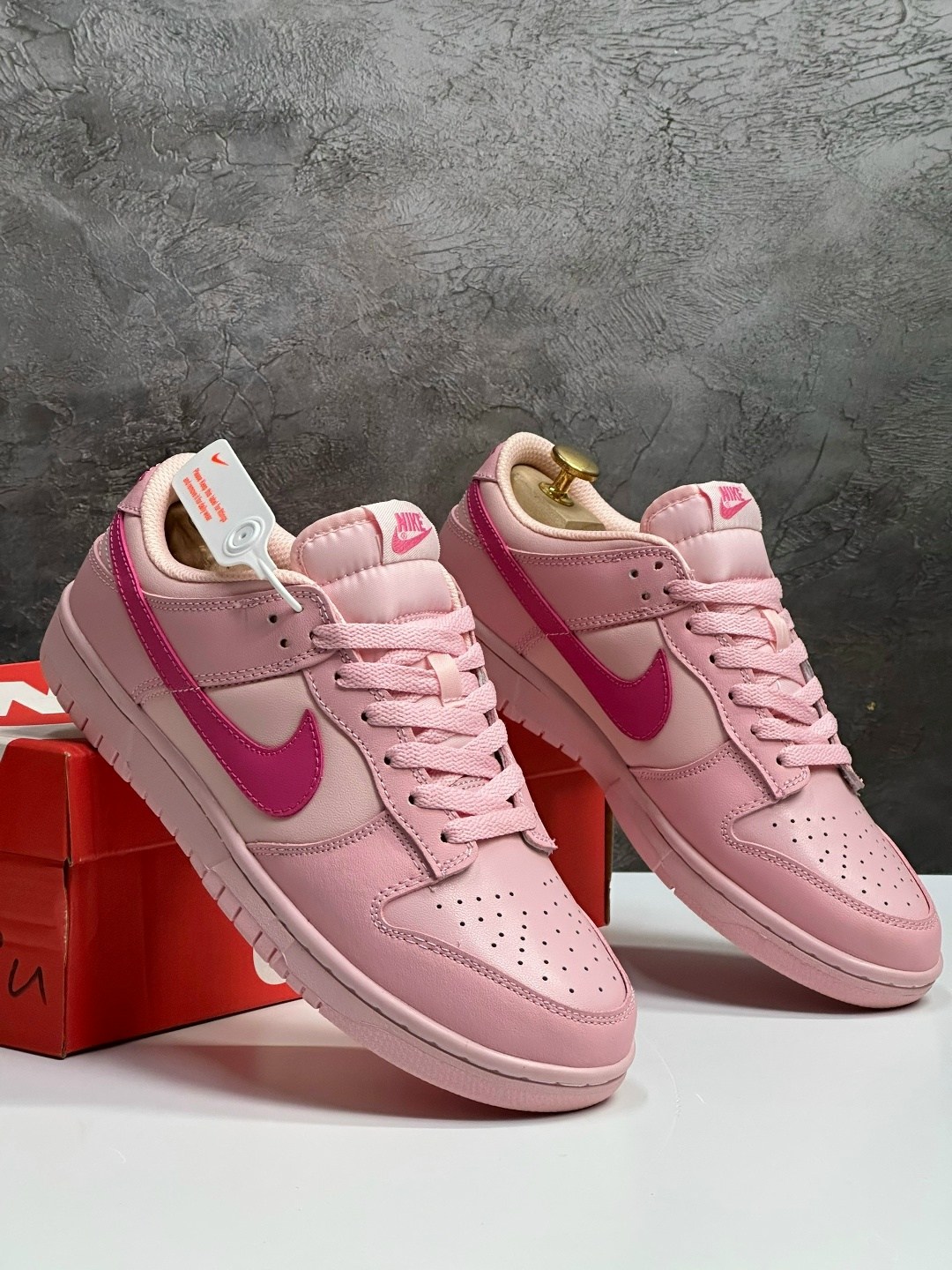 nike dunk low gs 'triple pink',розовый nike,nike dunk low triple pink,nike dunk low pink,dunk low nike
