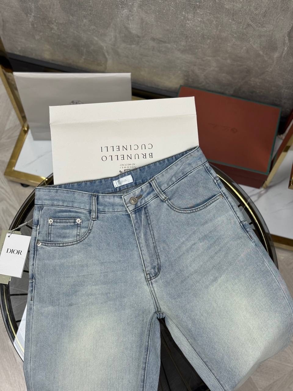 стильные джинсы,джинсы мужские,джинсы брендовые,джинсы модные,джинсы для мужчин