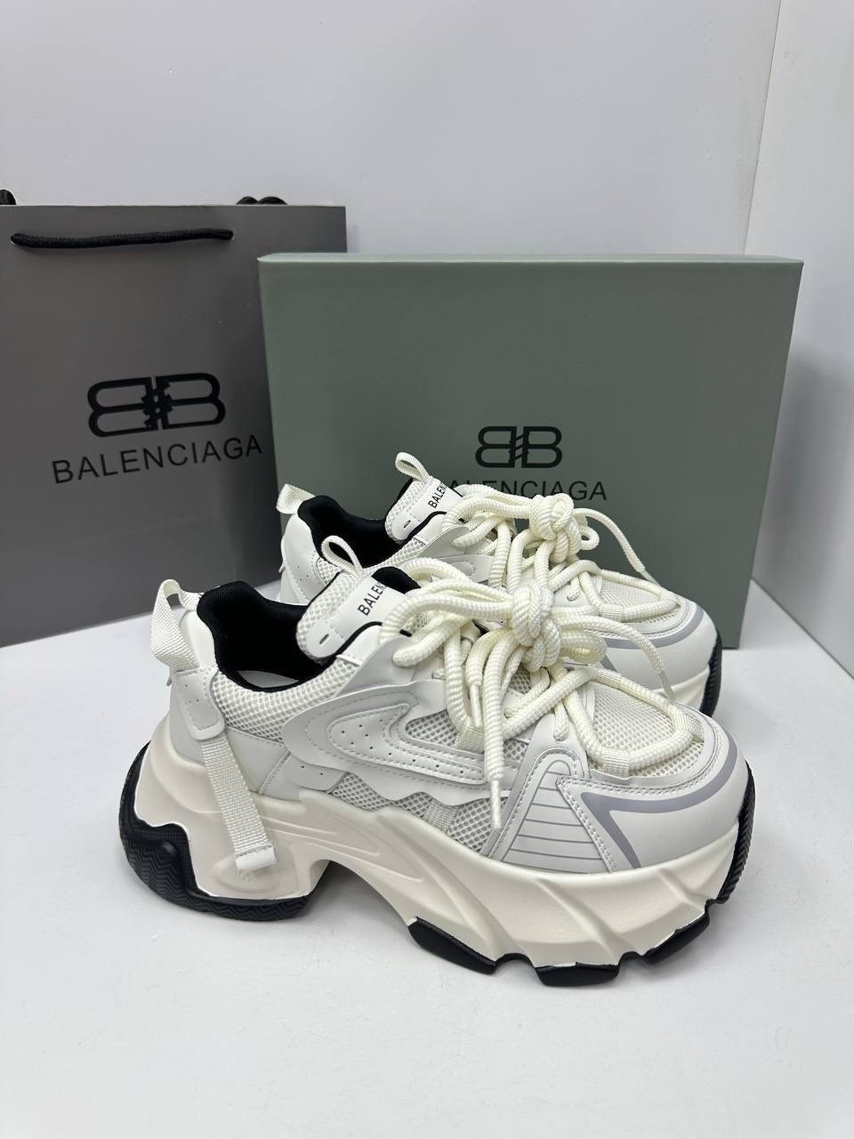 женские кроссовки balenciaga,balenciaga кроссовки,кроссовки balenciaga track balenciaga,balenciaga ,balenciaga женские кроссовки cargo