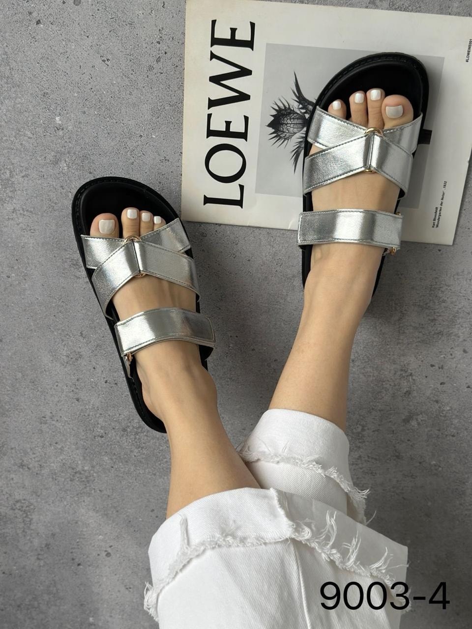 ,шлепанцы женские,модные шлепки,модные сандалии,сандалии с ремешками