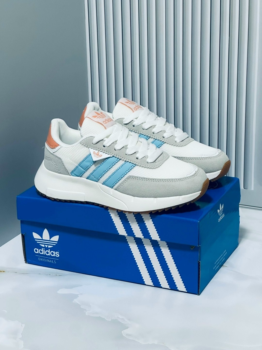 adidas кроссовки женские,кроссовки adidas,кроссовки adidas original,женские кроссовки адидас,кроссовки адидас иники