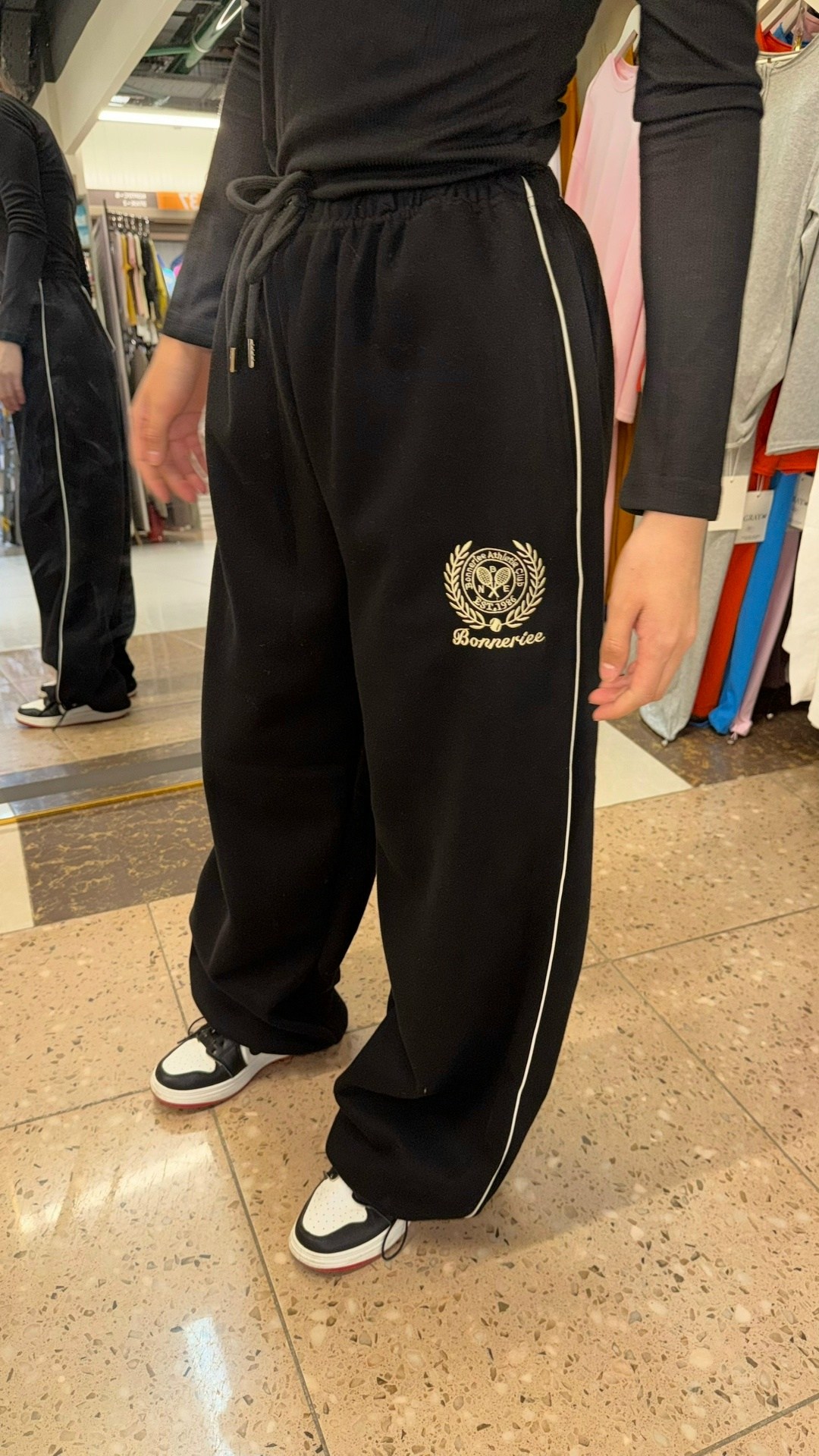 брюки спортивные,штаны свободные,модные штаны,штаны спортивные,повседневные брюки