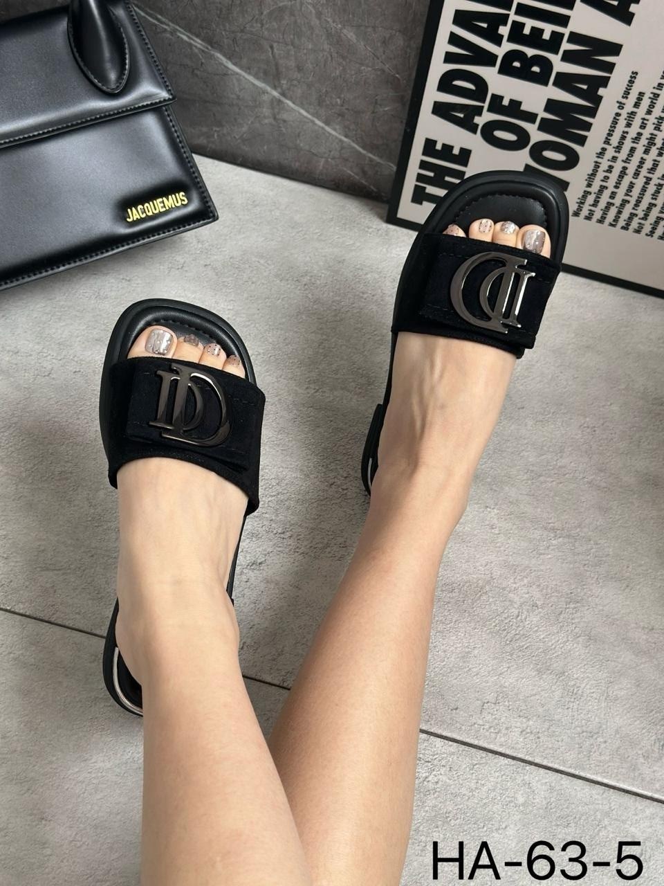 ,шлепанцы женские,белые шлепанцы,шлепки диор,женские шлепки