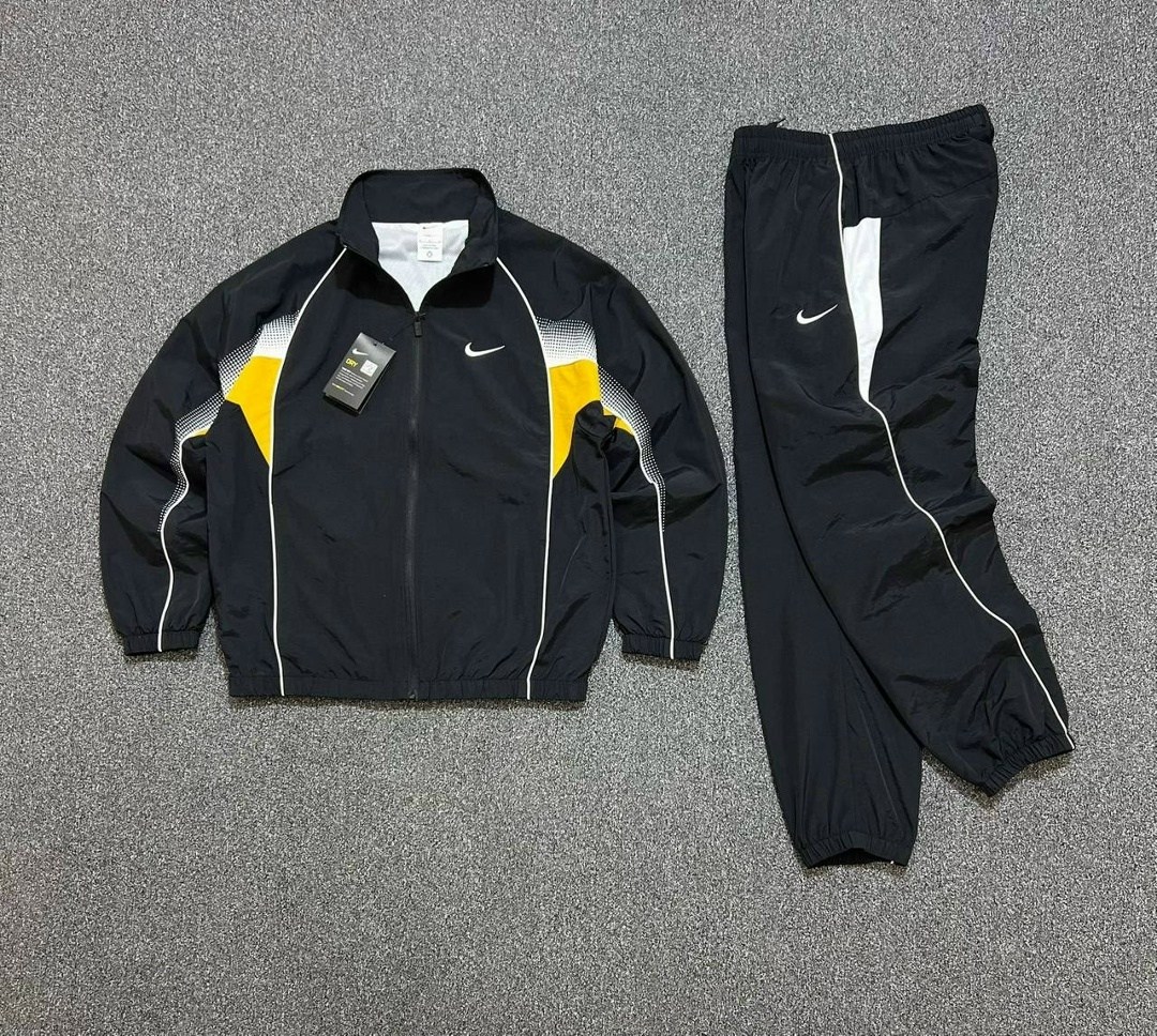 костюм спортивный nike sportswear woven suit basic bv3030-010,спортивный костюм nike,спортивный костюм плащевка nike,мужской спортивный костюм nike,костюм спортивный новый nike