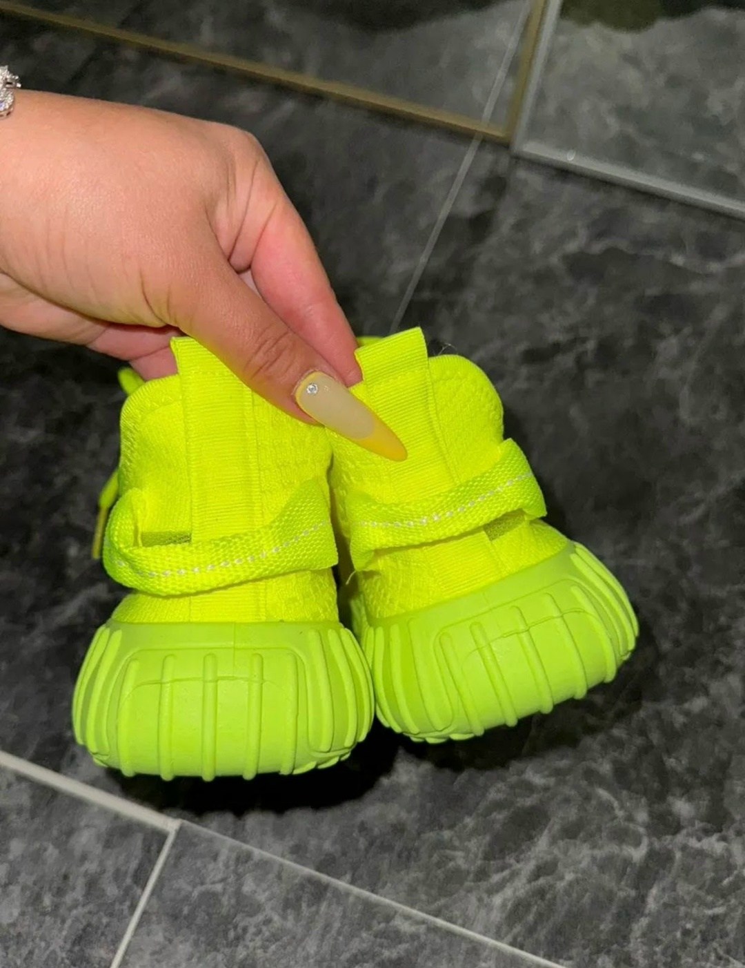 кроссовки женскиe,кроссовки женские изики,кроссовки изи,кроссовки изики,кроссовки женские летние изики