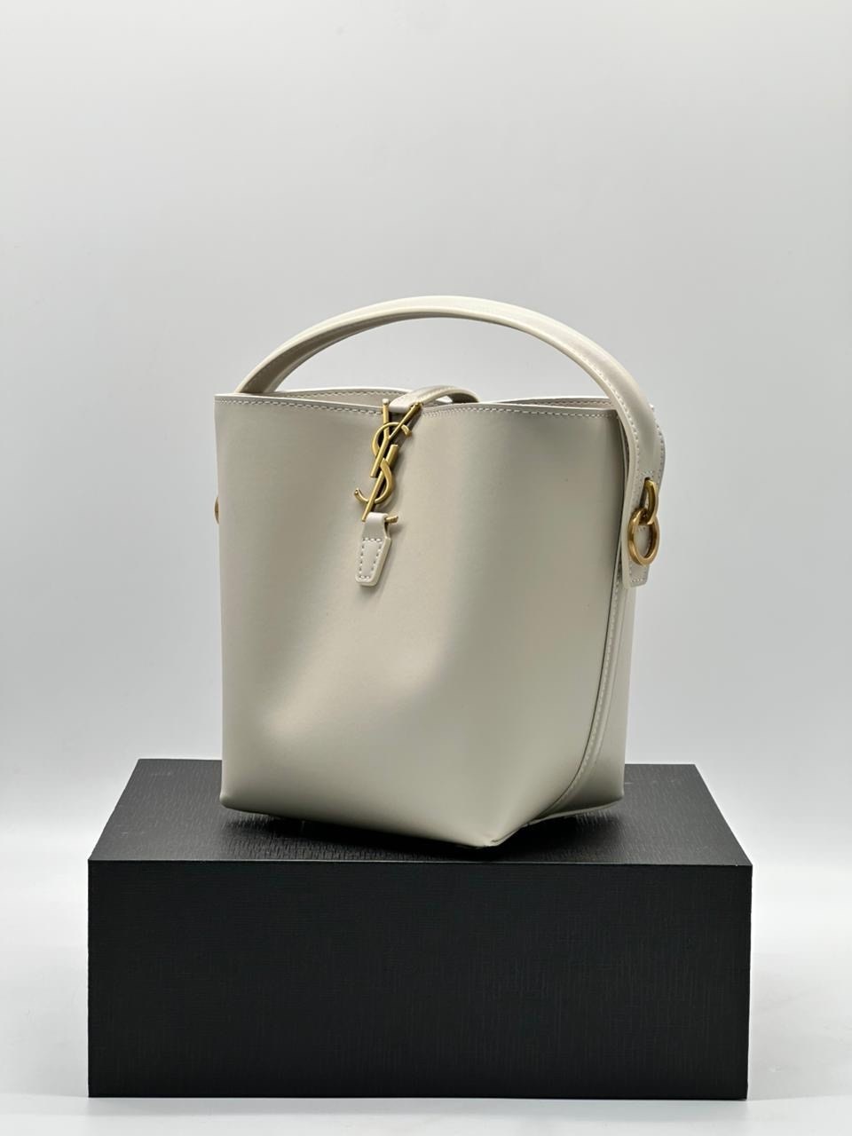 кожаная бордовая сумка yves saint laurent le 37,сумка yves saint laurent,сумка saint laurent,кожаная бордовая сумка yves saint laurent le 37 small,женская бордовая сумка