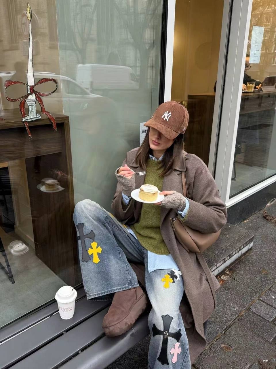 модные джинсы,модные брюки,одежда джинсы,джинсы со звездами,мода для девушек